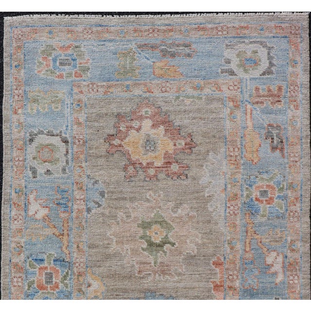 Traditional Modern Floral Oushak With Sandy-Brown Background and a Sky Blue Border 2'7" X 4'0" For Sale - Image 3 of 10
