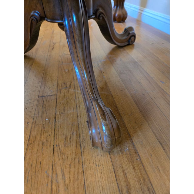 Early 20th Century Early 20th Century Victorian Walnut Burl Loo Table For Sale - Image 5 of 6