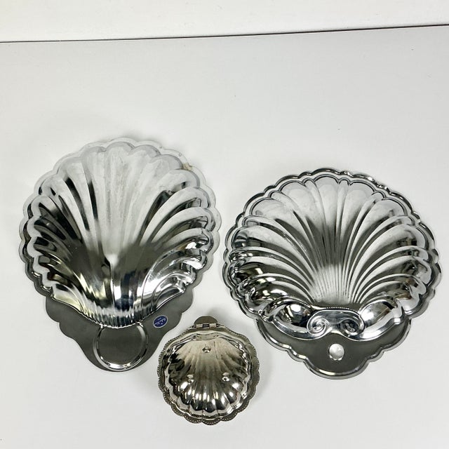 Late 20th C Coastal Hollywood Regency Clam Shell Metal Chrome Finish Serving Bowls - Set of 3 For Sale - Image 11 of 12