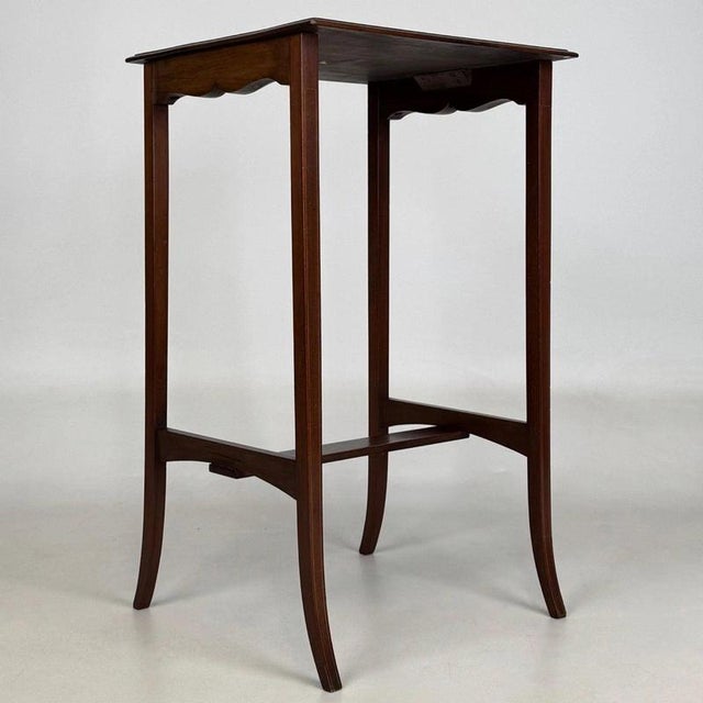 Antique Early 20th Century English Edwardian Mahogany Side Table For Sale - Image 9 of 11