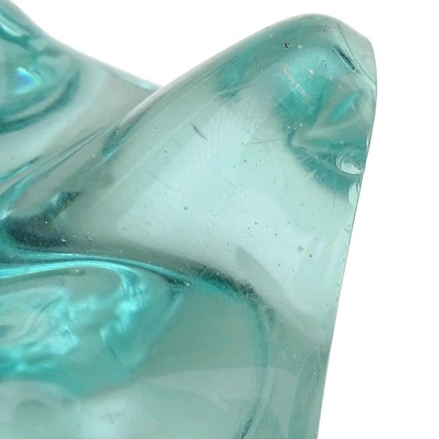 Murano Seguso Vintage Sommerso Red Light Blue Italian Art Glass Bird Figure Sculpture on Base For Sale In Orlando - Image 6 of 8