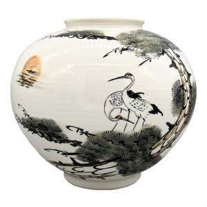 Vintage Chinese Porcelain Crane & Pine Landscape Vase – Chinoiserie / Japandi / Hollywood Regency
