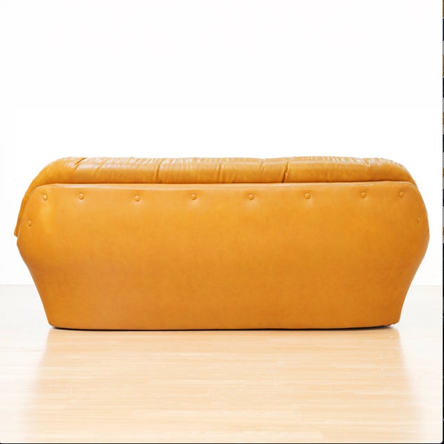 Sculptural 1970s Tufted Camel Lounge Chair & Sofa Set For Sale - Image 17 of 18