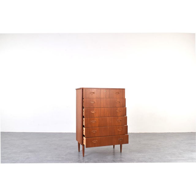 Mid-Century Danish Teak Chest of Drawers, 1960s For Sale - Image 4 of 14