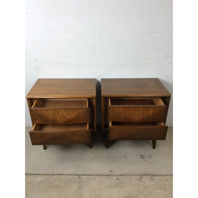 Pair of Mid Century Modern Diamond Front Nightstands With Two Drawers by United Furniture For Sale - Image 11 of 15