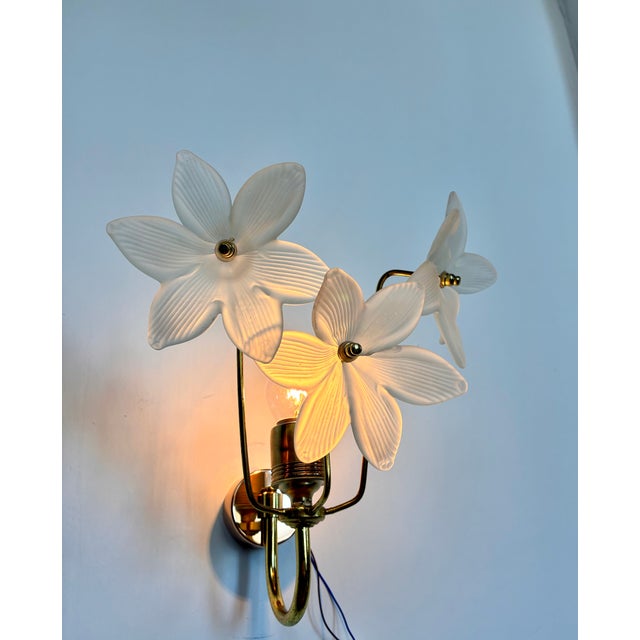 Vintage Art Deco Frosted Glass Flower Wall Sconce - a Pair – E27 For Sale - Image 14 of 14