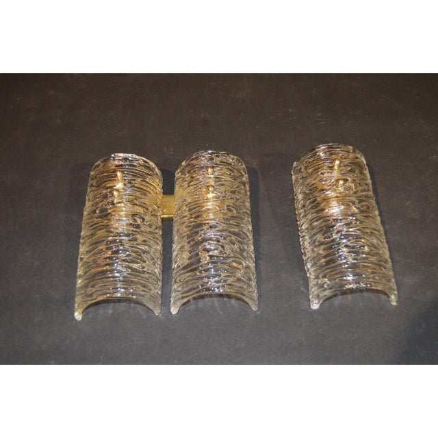 Mid-Century Modern Wall Lamps in Ice Glass by J.T. Kalmar for Kalmar, Austria, 1950s, Set of 2 For Sale - Image 3 of 4