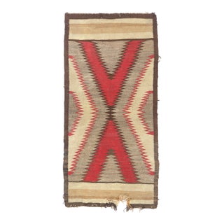 Antique Eye Dazzler Southwestern Rug, 02'04 X 04'08 For Sale