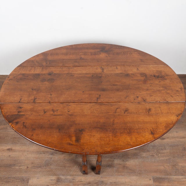 Early 20th Century 20th Century English Oak Drop-Leaf Gateleg Wake Table For Sale - Image 5 of 14