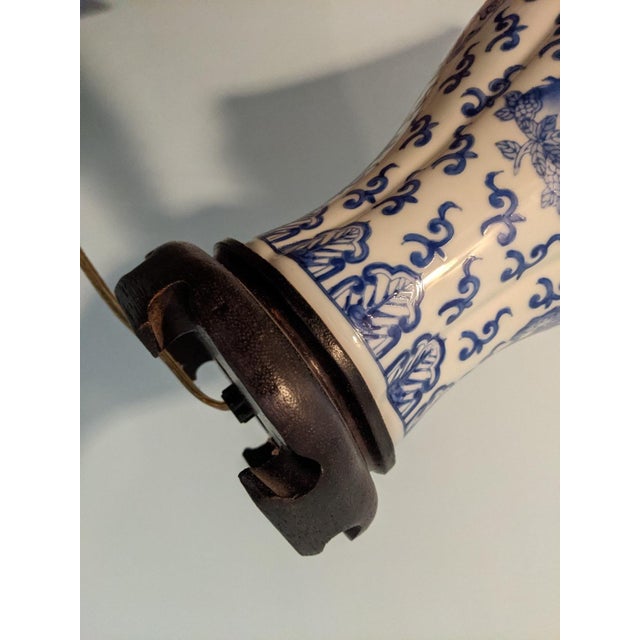 Vintage Maitland-Smith Porcelain Blue and White Chinese Chinoiserie Ginger Jar Lamp For Sale - Image 10 of 13
