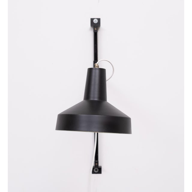 We have found this beautiful Dutch design wall lamp designed by Niek Hiemstra and produced by Hiemstra Evolux. It is...