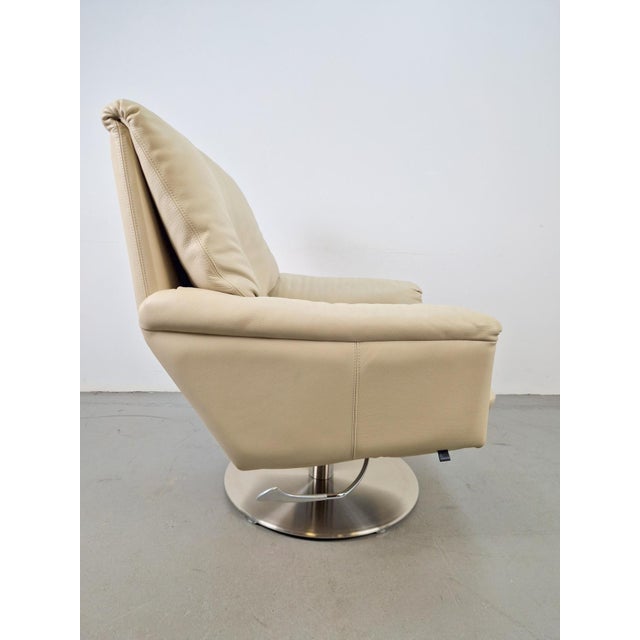 Cece Swivel Chair in Leather from Leolux For Sale - Image 6 of 16