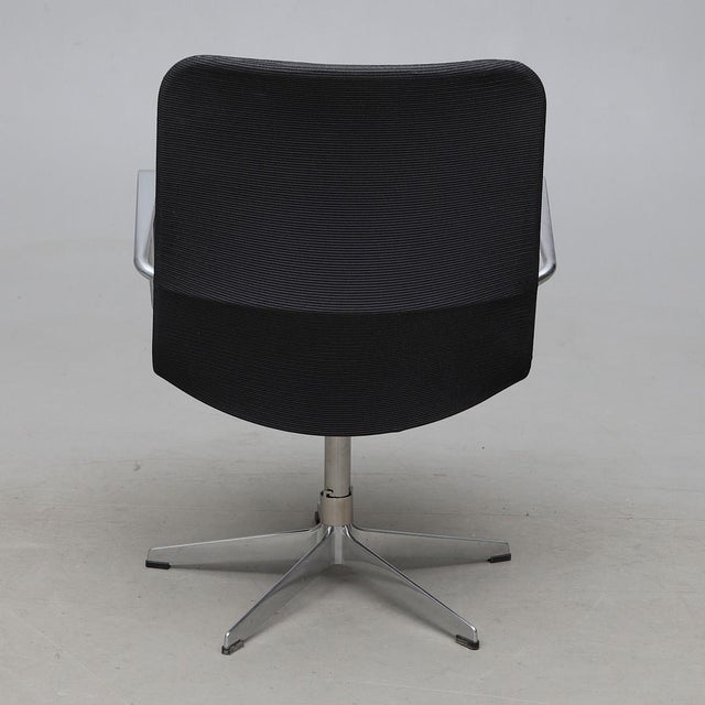 Vintage Swedish Kite Office Chair by Broberg & Ridderstråle for Swedese, 2000s, in Good conditions. Designed from 2000