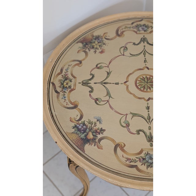 Vintage Handpainted Italian Design Toleware Round Coffee Table For Sale - Image 4 of 12