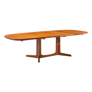 Gudme Møbelfabrik Mid Century Danish Teak Expanding Dining Table With 2 Leaves For Sale