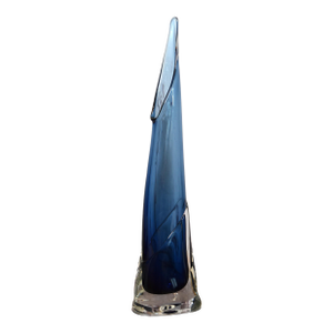 1990s Modern Sleek Branson Midnight Blue Slender Art Glass Calla Vase, Signed