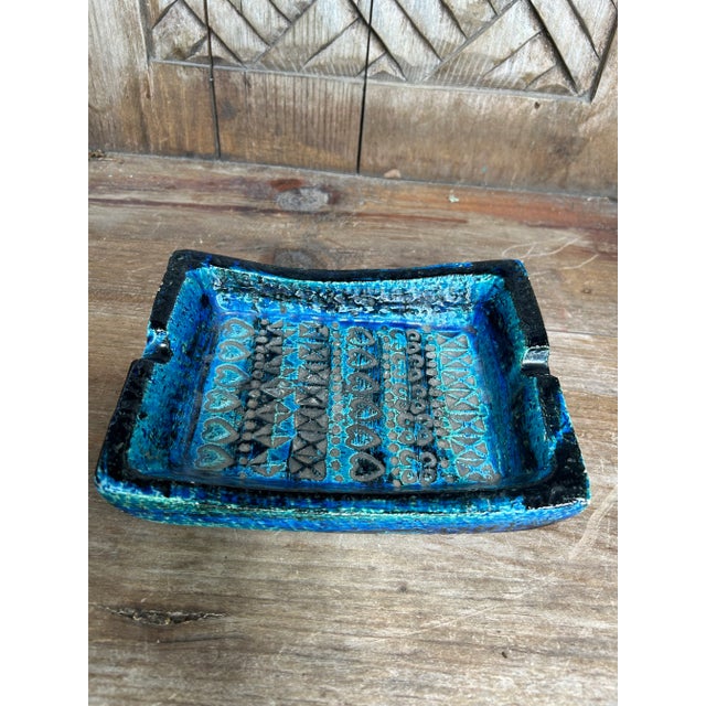 This beautiful discontinued ceramic decor piece is from the Rimini Blu series by Aldo Londi for Bitossi Ceramiche and was...