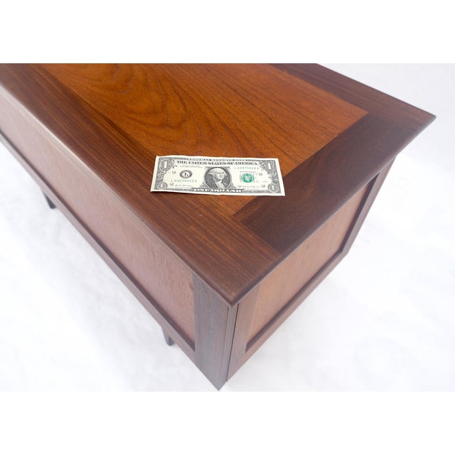 Wood Danish Mid Century Modern Teak Hope Chest Trunk Storage MINT For Sale - Image 7 of 15