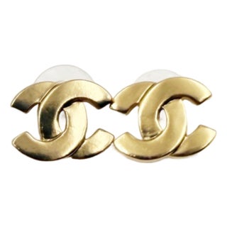 Chanel Gold CC Interlock Small Piercing Earring, A Pair For Sale