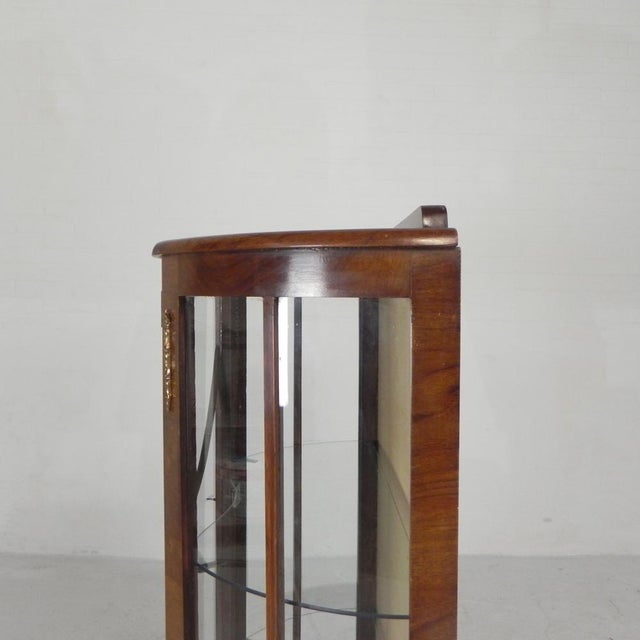 English Art Deco Display Cabinet on Ornate Legs, 1930s For Sale - Image 16 of 18