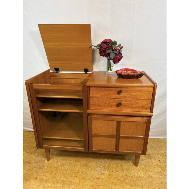 Mid-Century Modern Mid-Century Teak Music Cabinet from Nathan, 1960s For Sale - Image 3 of 12
