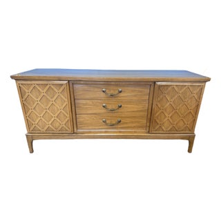 Mid Century Modern Walnut 9 Drawer by United Furniture Company For Sale