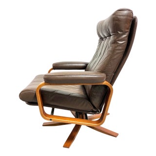 Mid Century Danish Modern Teak Leather Lounge Chair by Svend Skipper For Sale