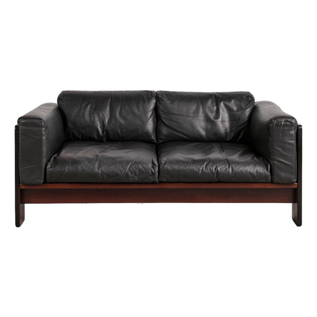 Bastiano Two-Seater Sofa in Mahogany and Black Leather by Afra and Tobia Scarpa for Gavina, Italy, 1960s For Sale