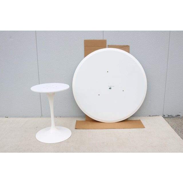 Mid-Century Modern Eero Saarinen for Knoll 47" Round White Tulip Dining Table For Sale - Image 16 of 18