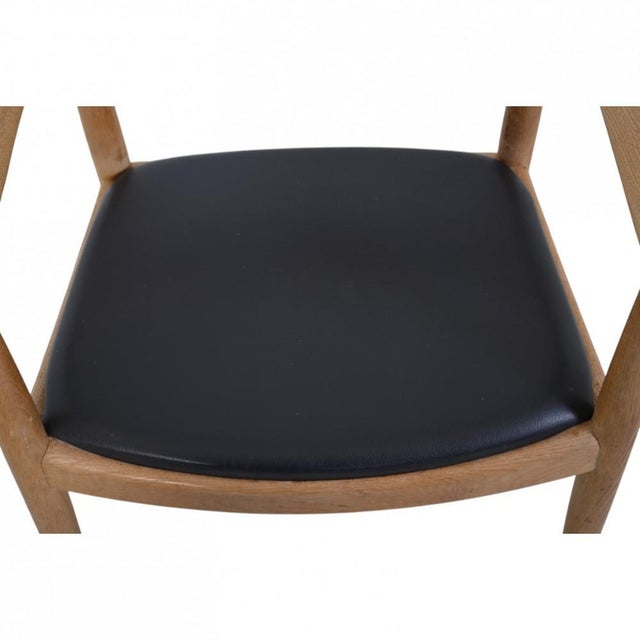 JH503 The Chair in Oak and Black Leather by Hans Wegner, 1960s For Sale - Image 3 of 18