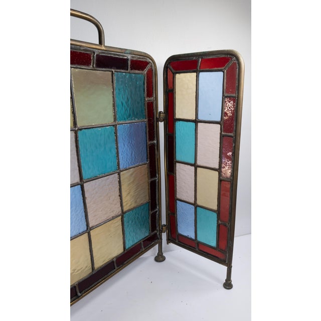 Early 20th Century American Arts & Crafts Colorful Stained Glass Fireplace Screen For Sale - Image 15 of 18