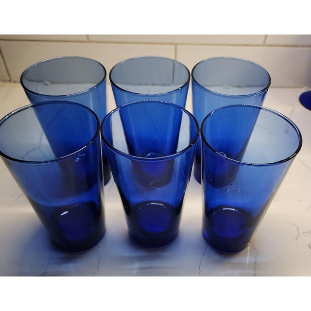 Mid-Century Modern Vintage Mid-Century Modern Libbey Cobalt Blue Round Bottom Tumblers Glasses 16 Oz - Set of 5 For Sale - Image 3 of 4
