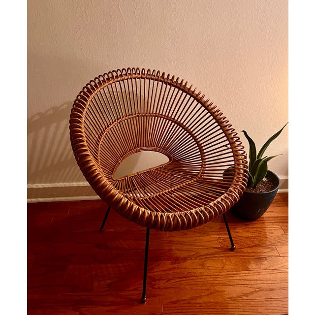 Mid-Century Modern 1960s Mid Century Bent Rattan Saucer Sunburst Accent Chair by California Asia For Sale - Image 3 of 12