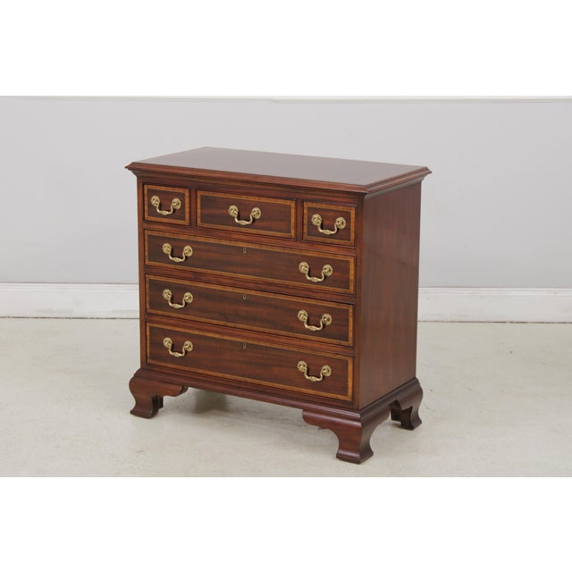 Councill Furniture Pair of Councill Craftsmen Mahogany Nightstands Bachelors Chests For Sale - Image 4 of 13
