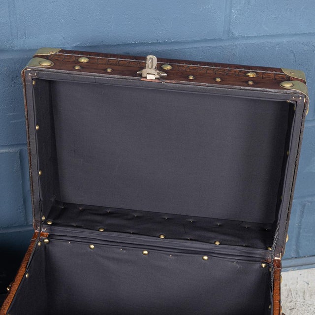 1990s 20th Century English Leather Clad Trunks, 1990s, Set of 2 For Sale - Image 5 of 18