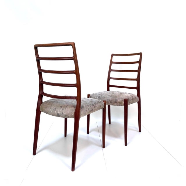Beige High Back Teak Dining Chairs Model 82 with Upholstered seats by Niels O. Møller for J.L. Møllers Møbelfabrik, Denmark 1960s, Set of 4 For Sale - Image 8 of 15