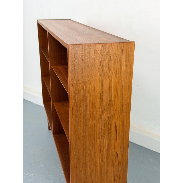 1960s Vintage Danish Teak Bookcase by Carlo Jensen for Hundevad & Co., 1960s For Sale - Image 5 of 17