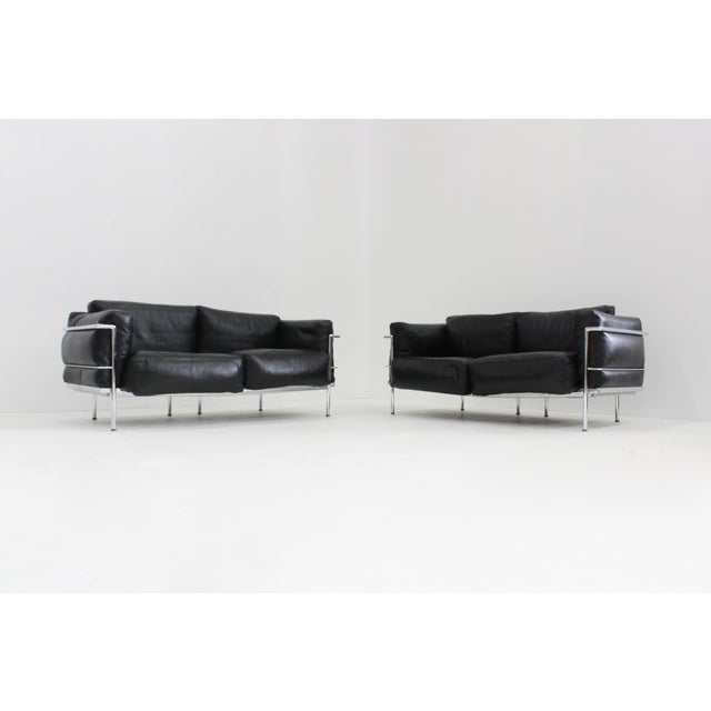 LC2 Two-Seater Sofas by Le Corbusier for Alivar, 1980s, Set of 2 For Sale - Image 15 of 15