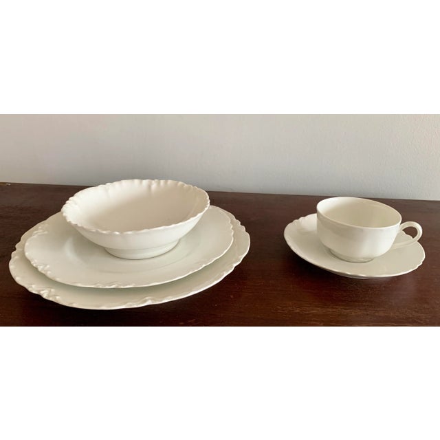Haviland Limoges France Ranson Blank White 5 Piece Place Setting Dinnerware Bone China Scalloped For Sale - Image 10 of 10