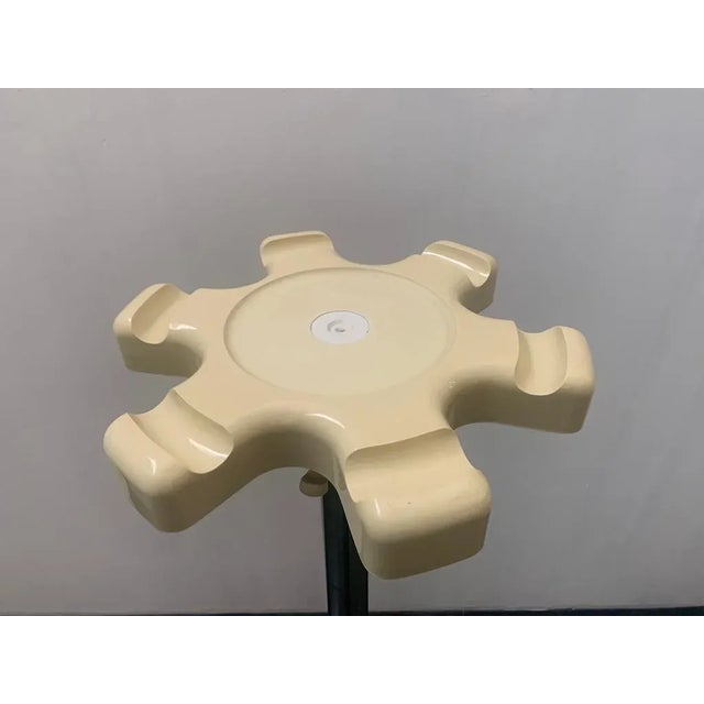 1970s Beige Steel Coat Rack by Lucci & Orlandini for Velca, 1970s For Sale - Image 5 of 9