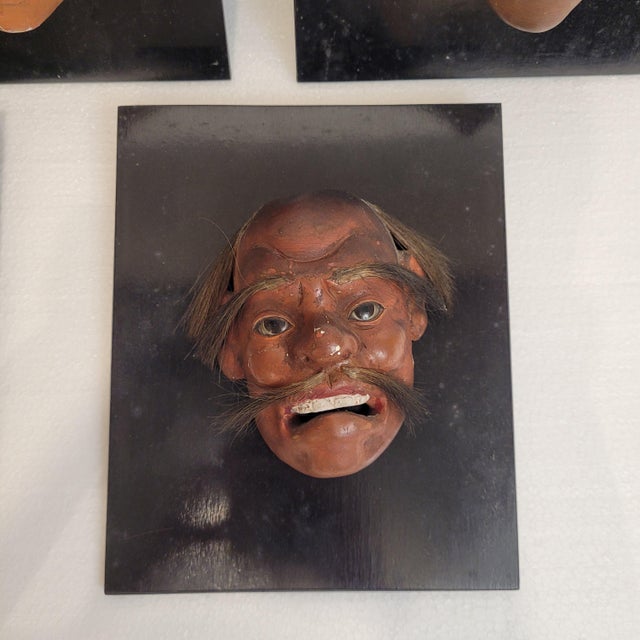 Black Meiji Noh Mask Set in Papier-Mâché and Ebonized Wood, Japan, Set of 5 For Sale - Image 8 of 18