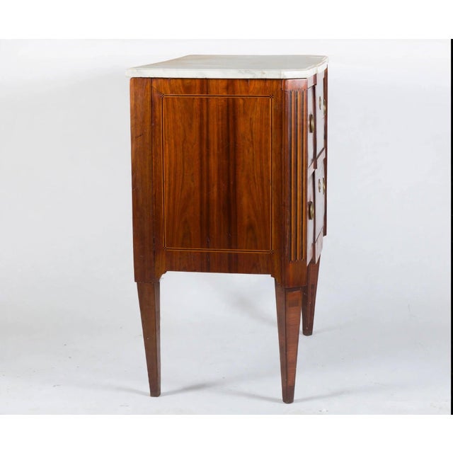 Chest of Drawers in Amaranth and Rosewood Veneer with Marquetry Fillet Decoration, in Very Good conditions. Designed...