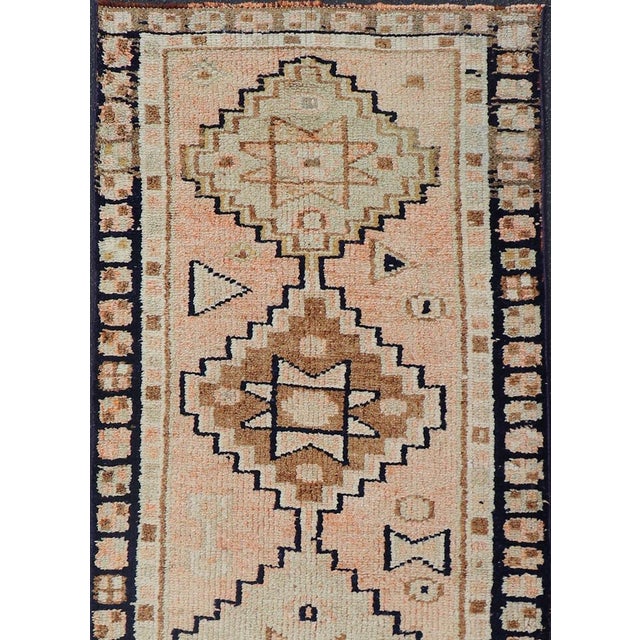 Multi-Toned Medallion Vintage Turkish Oushak runner carpet, Keivan Woven Arts / rug TU-MTU-181, country of origin / type:...