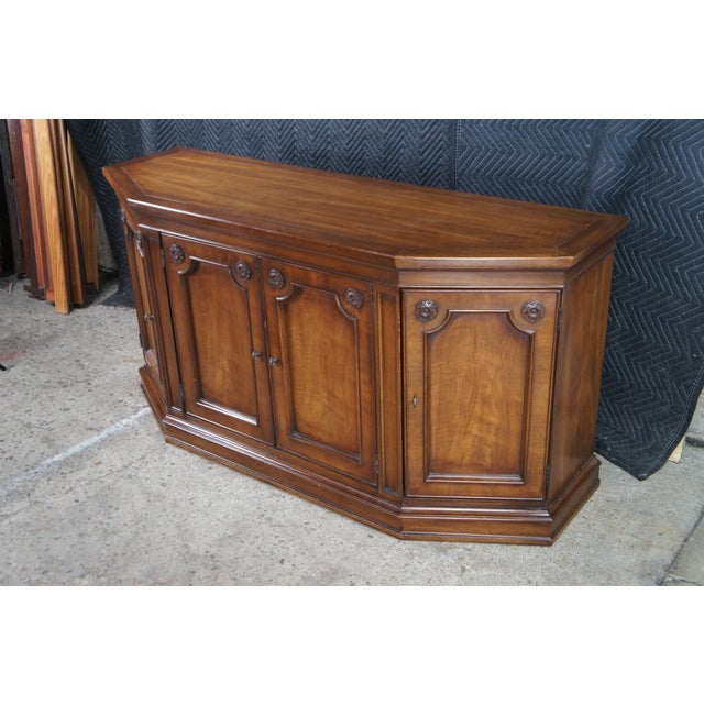 1970s White Furniture Italian Provincial Neoclassical Style Walnut Buffet Sideboard For Sale - Image 6 of 13