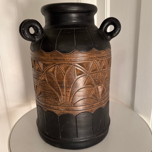 Late 20th Century Southwestern Geometric Clay Large Vase For Sale - Image 4 of 8