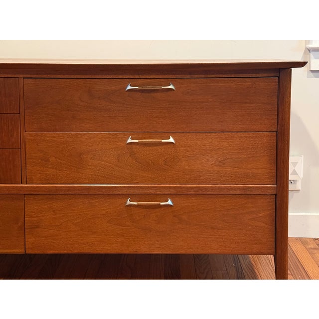 Drexel Drexel Modern Mid Century Credenza Dresser Buffet For Sale - Image 4 of 13