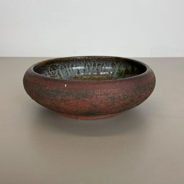Ceramic Studio Pottery Bowl Shell Element by Gerhard Liebenthron, Germany, 1970s For Sale - Image 14 of 18