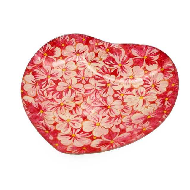 2000 - 2009 Heart Plate With Red Floral Motif For Sale - Image 5 of 5
