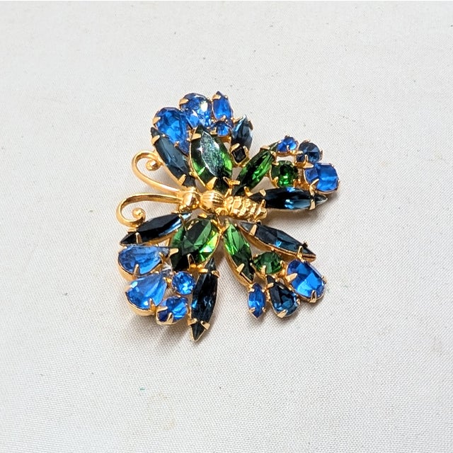 Vintage 1950s Signed Napier Faux-Sapphire & Emerald Butterfly Brooch For Sale In Philadelphia - Image 6 of 9