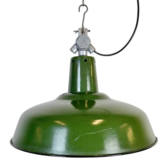French Industrial Green Enamel Factory Pendant Lamp, 1960s For Sale - Image 16 of 16